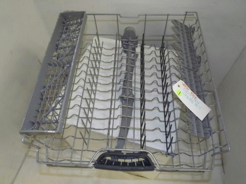 BOSCH DISHWASHER 00771811 00685707 UPPER RACK USED BOSCH DISHWASHER 00771811 00685707 UPPER RACK USED
